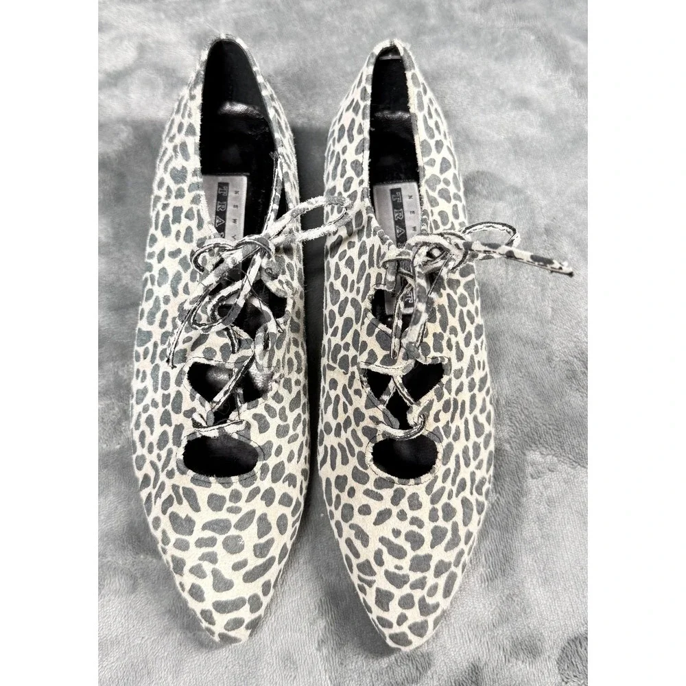 Transit New York Womens 7M Lace Up Flats Leopard Print Suede Leather